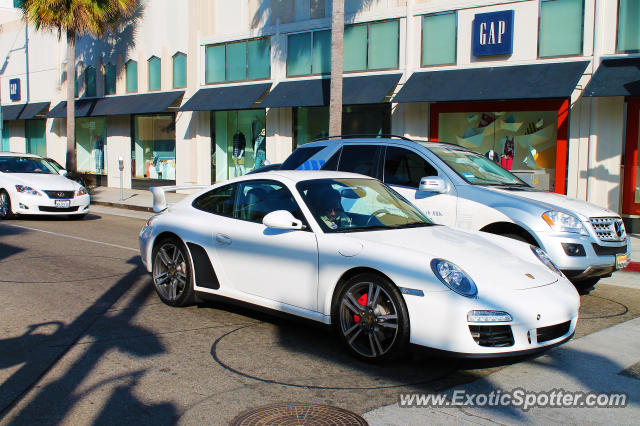 Porsche 911 Turbo spotted in Beverly Hills, California