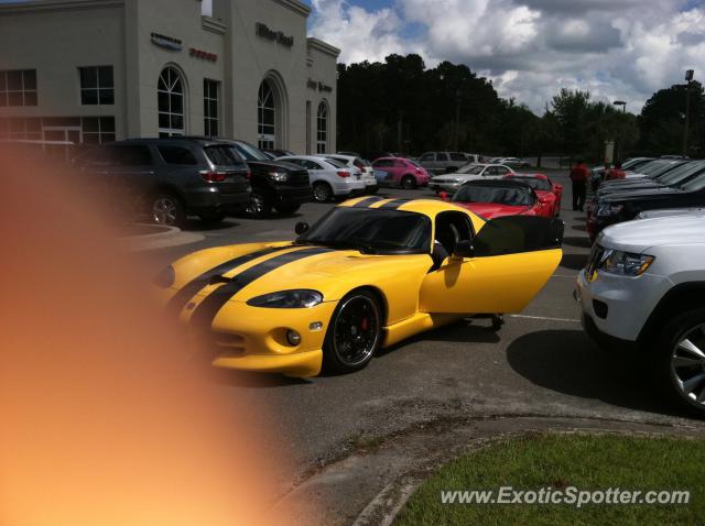 Dodge Viper spotted in Bluffton, South Carolina