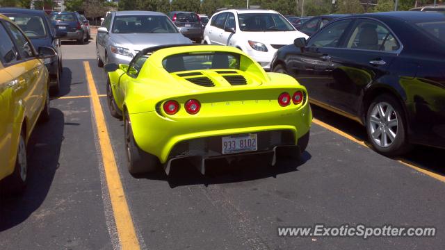 Lotus Elise spotted in Skokie, Illinois