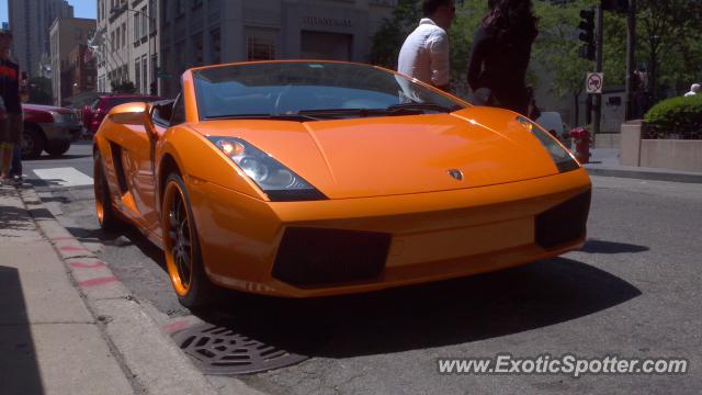 Lamborghini Gallardo spotted in Chicago, Illinois