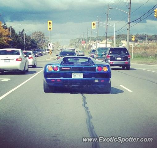 Lamborghini Diablo spotted in Toronto, Ontario, Canada