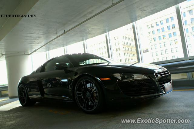 Audi R8 spotted in Chicago, Illinois