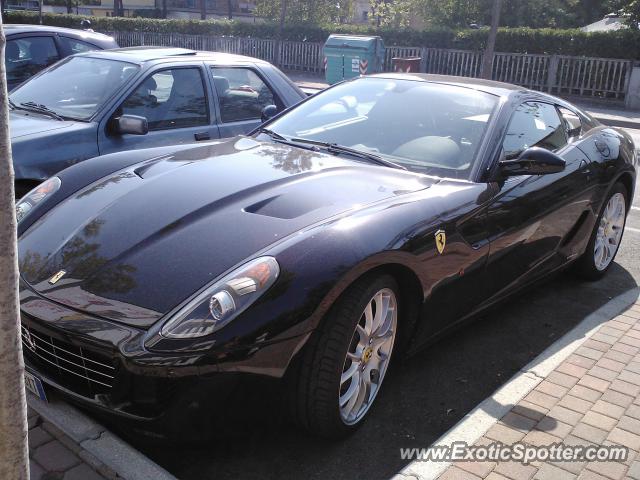 Ferrari 599GTB spotted in Jesolo Beach, Italy