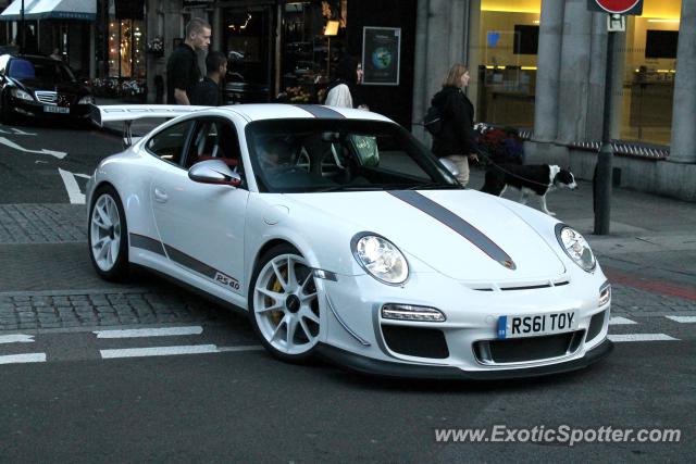 Porsche 911 GT3 spotted in London, United Kingdom