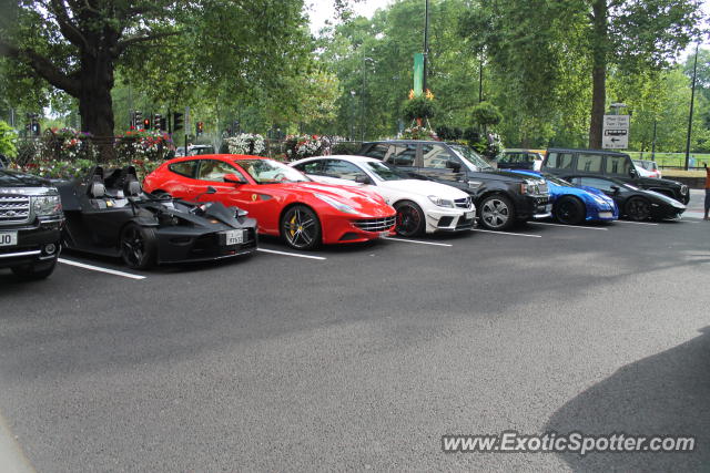 Bugatti Veyron spotted in London, United Kingdom