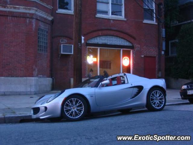 Lotus Elise spotted in Providence, Rhode Island