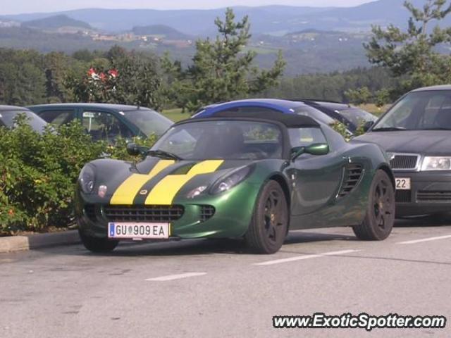 Lotus Elise spotted in Wien, Austria