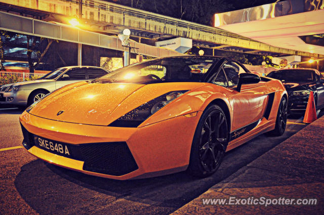 Lamborghini Gallardo spotted in Hard Rock KL, Malaysia