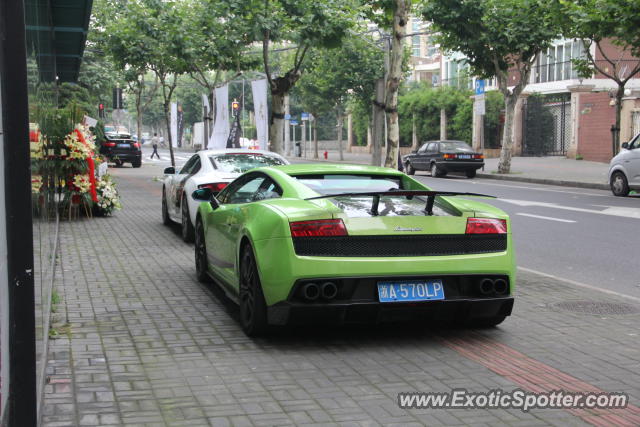 Lamborghini Gallardo spotted in Shanghai, China