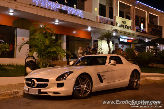 Mercedes SLS AMG spotted in Brasília, Brazil