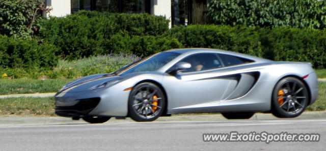 Mclaren MP4-12C spotted in WIlmette, Illinois