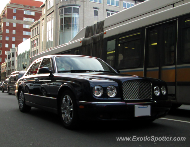 Bentley Arnage spotted in Boston, Massachusetts