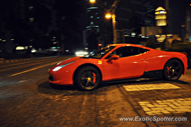 Ferrari 458 Italia spotted in KLCC Twin Tower, Malaysia