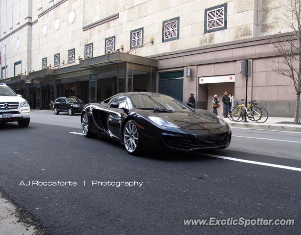 Mclaren MP4-12C spotted in Chicago, Illinois