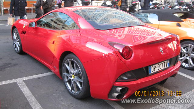 Ferrari California spotted in Milano, Italy