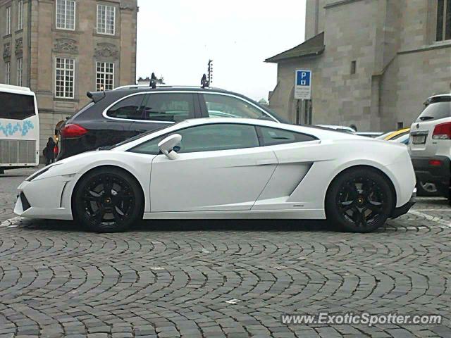 Lamborghini Gallardo spotted in Zurich, Switzerland