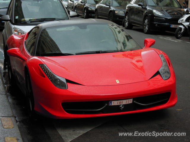 Ferrari 458 Italia spotted in Paris, France