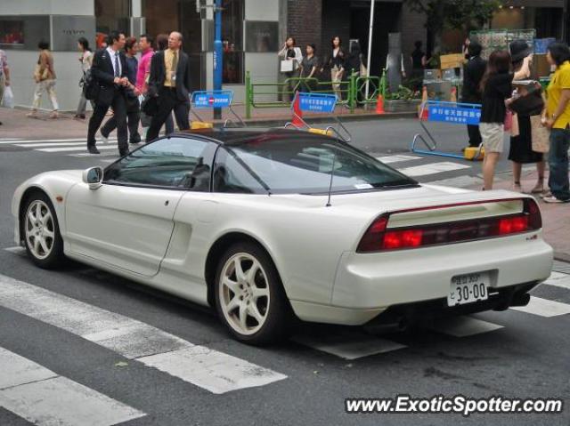 Acura NSX spotted in Tokyo, Japan