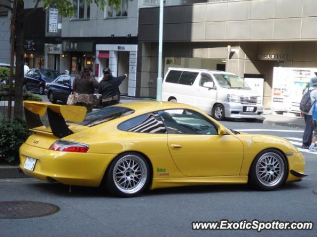 Porsche 911 GT3 spotted in Tokyo, Japan