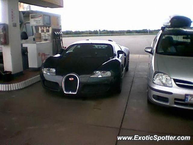 Bugatti Veyron spotted in Katowice, Poland