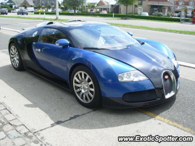 Bugatti Veyron spotted in Knokke, Belgium