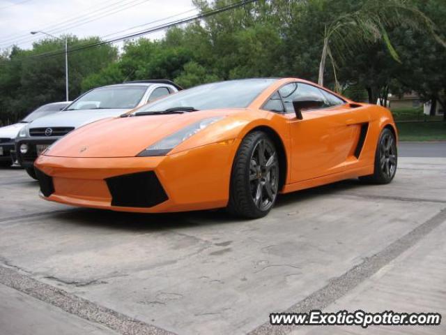 Lamborghini Gallardo spotted in Monterrey, Mexico