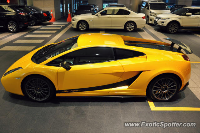 Lamborghini Gallardo spotted in Bukit Bintang KL, Malaysia