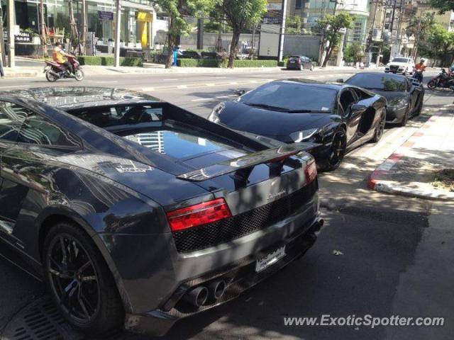 Lamborghini Gallardo spotted in Bangkok, Thailand