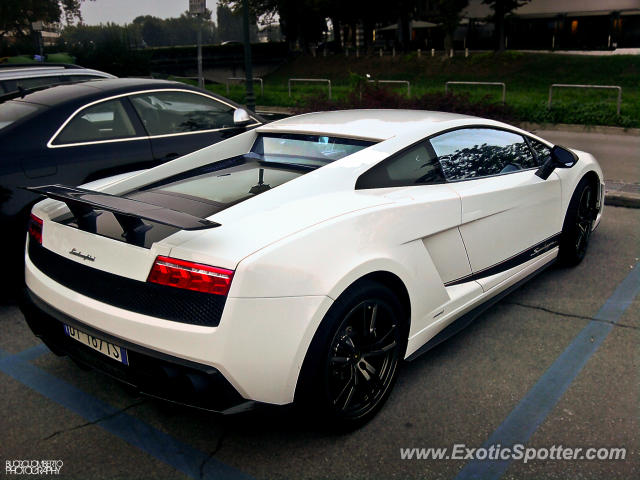 Lamborghini Gallardo spotted in Oderzo, Italy