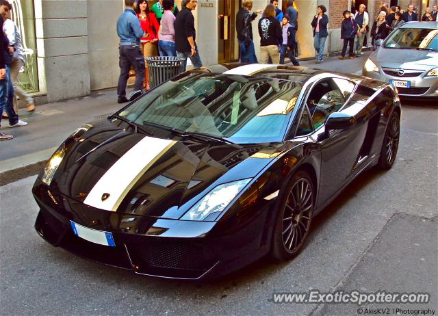 Lamborghini Gallardo spotted in Milan, Italy