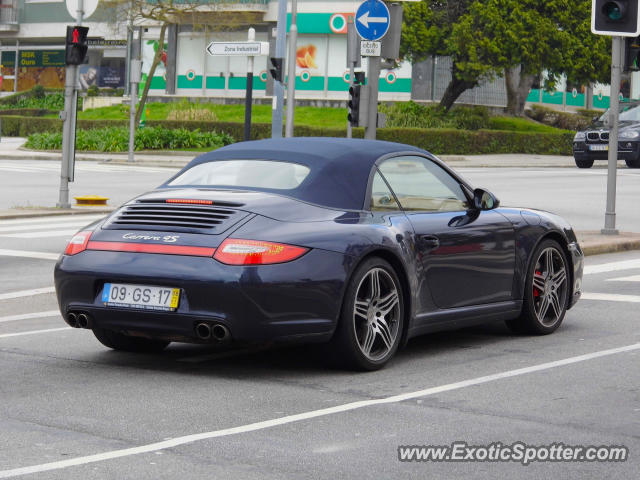 Porsche 911 spotted in Porto, Portugal