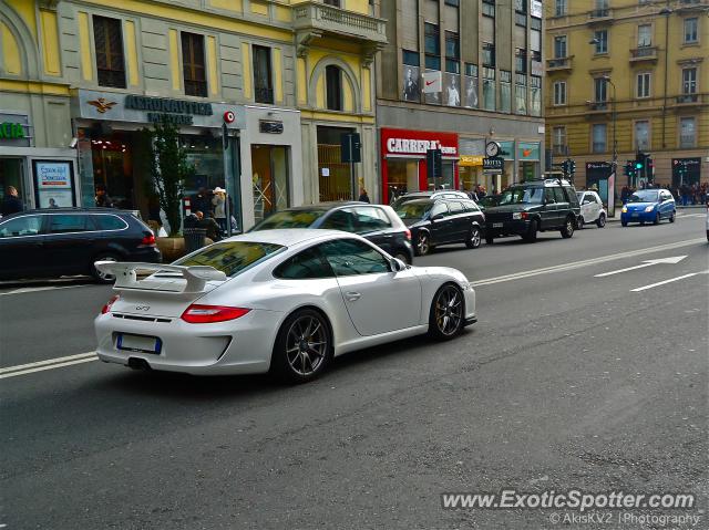 Porsche 911 GT3 spotted in Milan, Italy