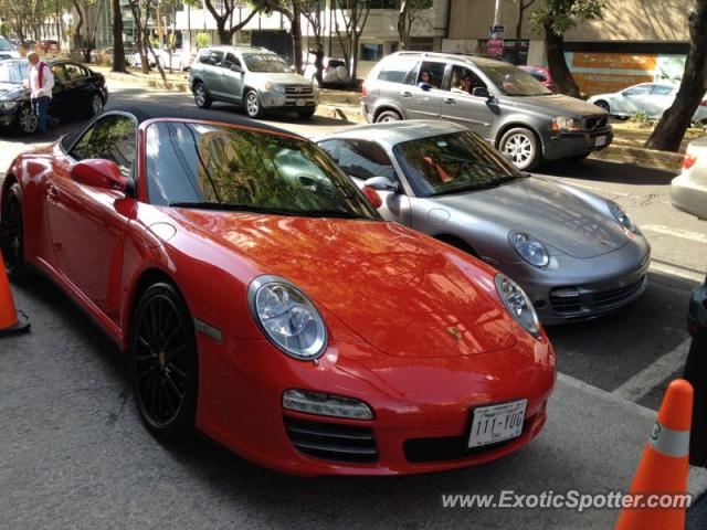 Porsche 911 Turbo spotted in Mexico City, Mexico