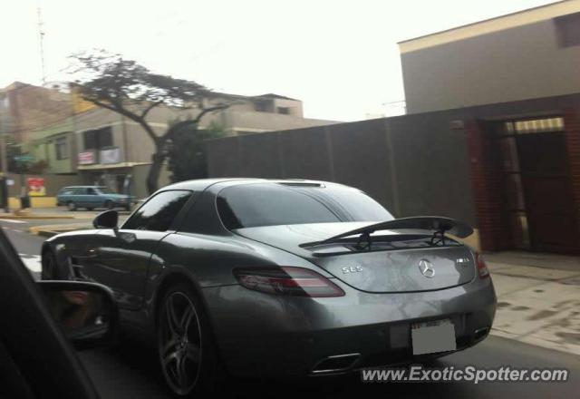 Mercedes SLS AMG spotted in Lima, Peru