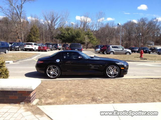 Mercedes SLS AMG spotted in Newtown, Connecticut