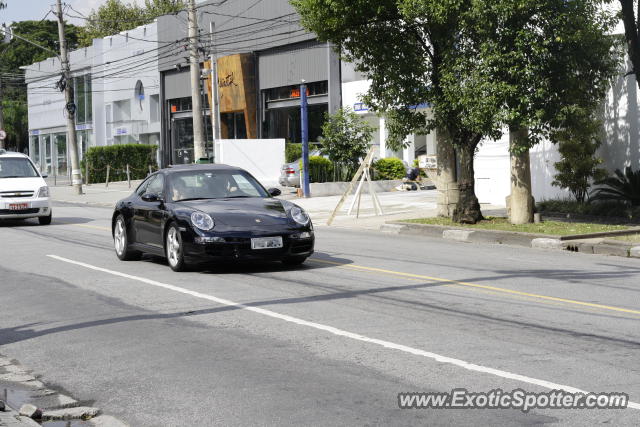 Porsche 911 spotted in São Paulo, Brazil