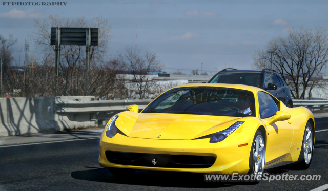 Ferrari 458 Italia spotted in Interstate 465, Indiana