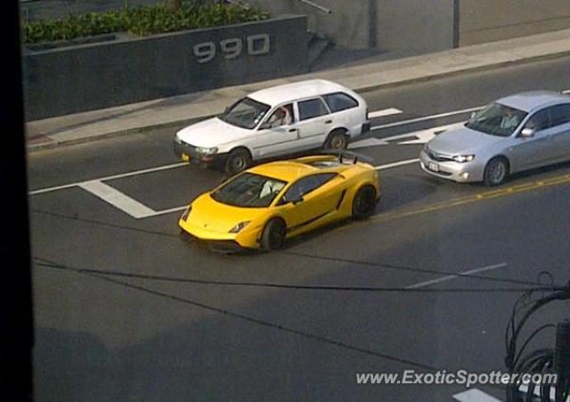 Lamborghini Gallardo spotted in Lima, Peru