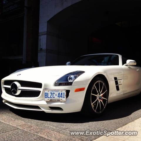 Mercedes SLS AMG spotted in Toronto, Canada