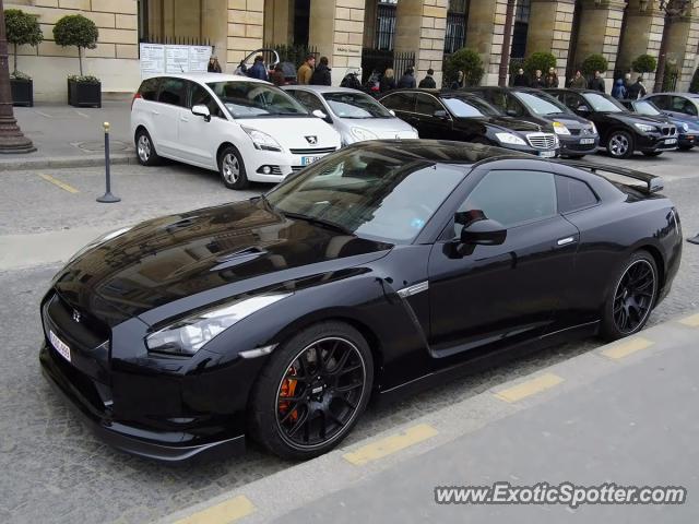 Nissan GT-R spotted in Paris, France