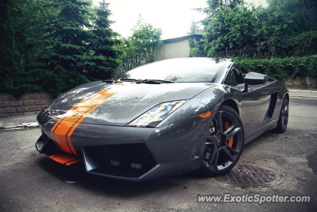 Lamborghini Gallardo spotted in Kiev, Ukraine