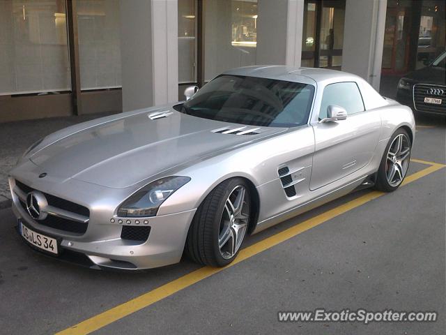 Mercedes SLS AMG spotted in Zurich, Switzerland